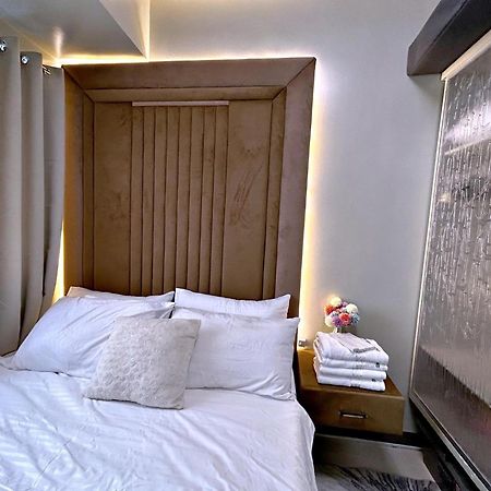 Cozypura Staycation Near Moa, Airport , With Free Fast Wifi, Netflix And Pay Parking パサイ エクステリア 写真