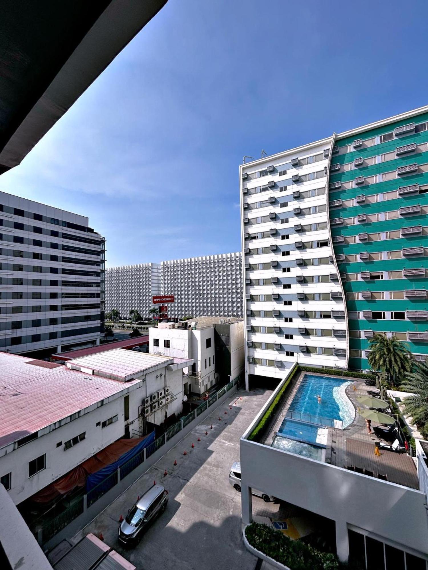 Cozypura Staycation Near Moa, Airport , With Free Fast Wifi, Netflix And Pay Parking パサイ エクステリア 写真